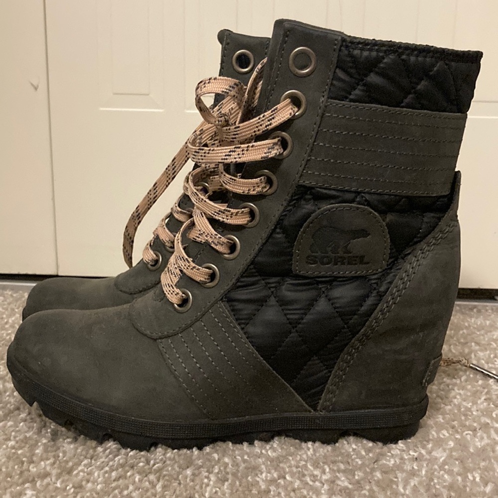 Sorel wedge boots